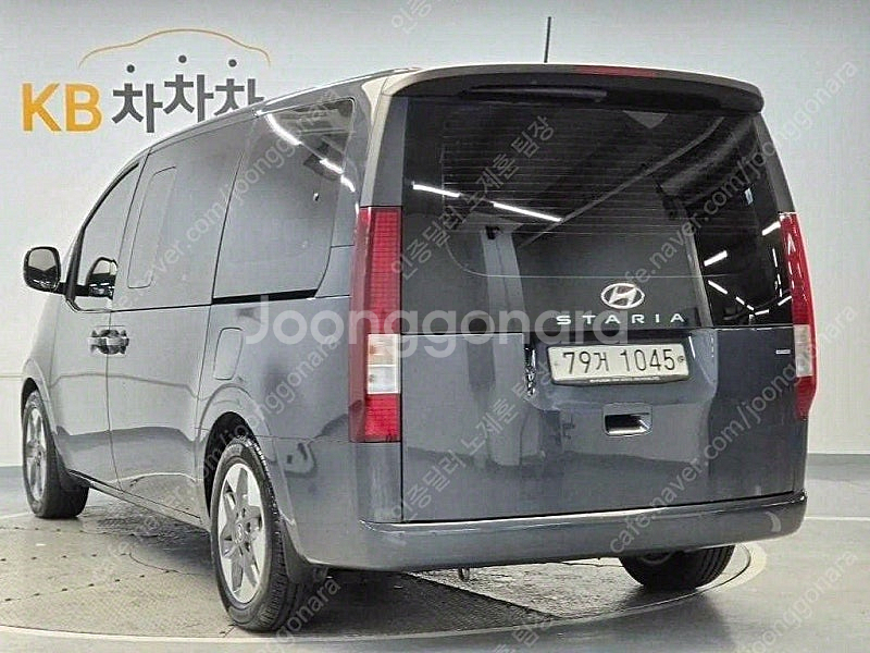 중고차 현대 스타리아 중고 회색 2022년식 4WD 디...--3