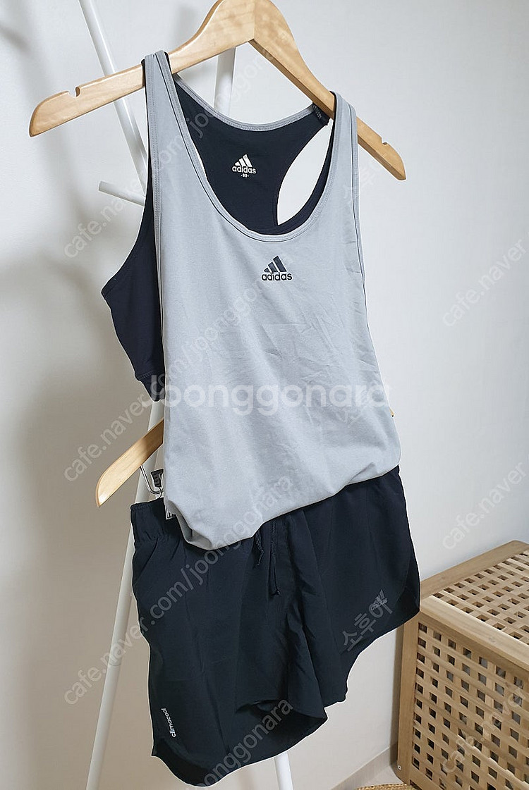 아디다스 (Adidas) 투인원 탱크 & 쇼츠 세트--1