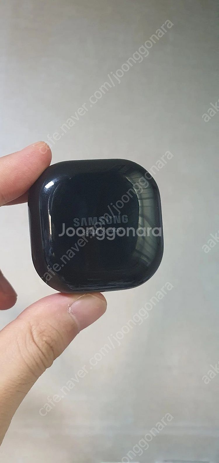버즈 라이브 블랙 왼쪽/오른쪽/충전기본체 판매합니다--0