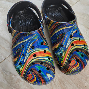 크록스 마블 클로그 (M6W8)240-250대략 25000원