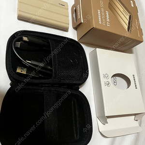 삼성 포터블ssd T7 shield 2TB(테라) 베이지 팝니다