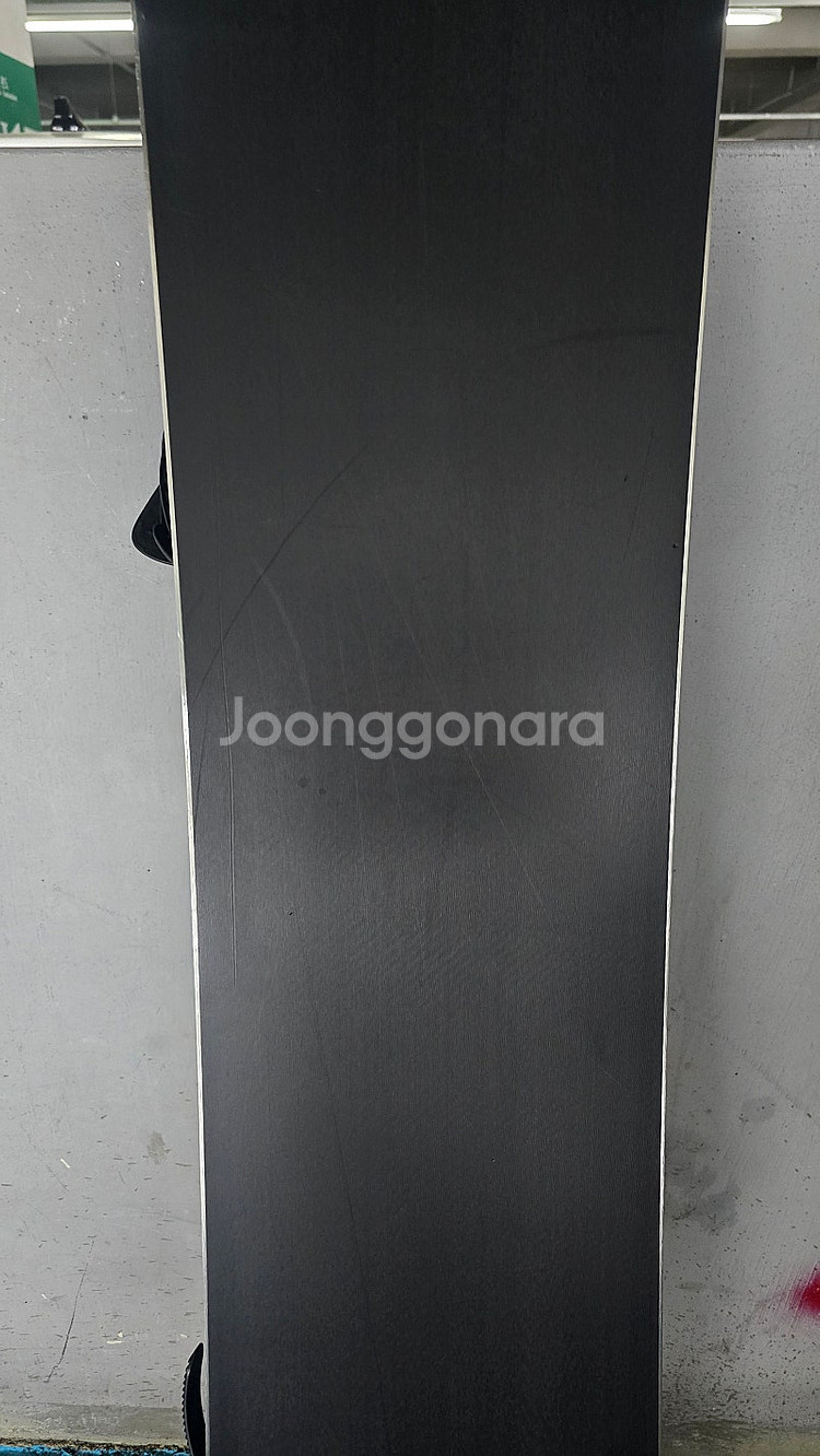 스노우보드 데크 24/25 avel 원티탄 그래픽 판매합니다. 158--6