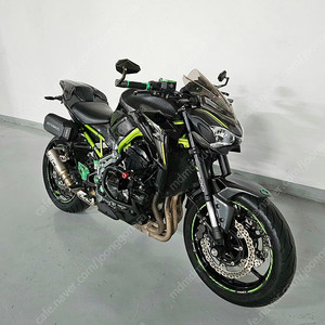 튜닝 끝판 가와사키 Z900 팝니다