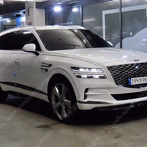 제네시스 GV80 중고차 할부 제네시스 중고차 SUV 중고차 중고 가격 흰색 2023년식 34,525km 가솔린 3.5T AWD 중고차카페