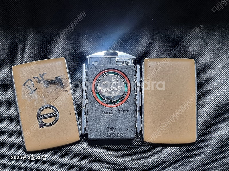 볼보 스마트키 배터리 불량 교체, 침수키 먹통 주파수이...--5
