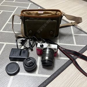 캐논 EOS M2 미러리스 카메라