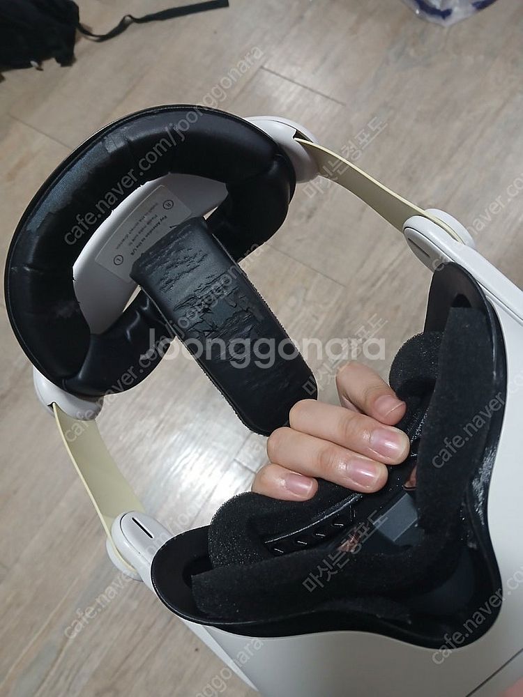 메타 퀘스트 2 VR 64GB 싸게 넘깁니다--1