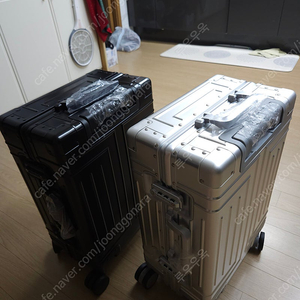 알루미늄 캐리어 20인치 새제품 팝니다