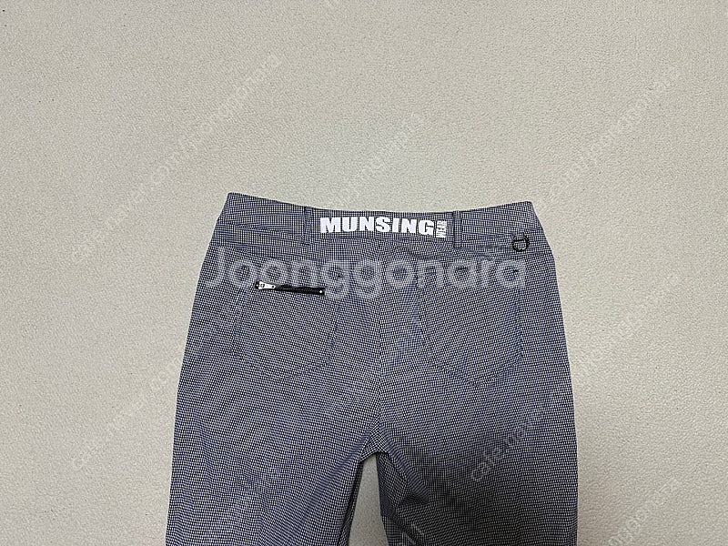 먼싱웨어 여름용 골프 팬츠 여성용 30인치 판매합니다--4