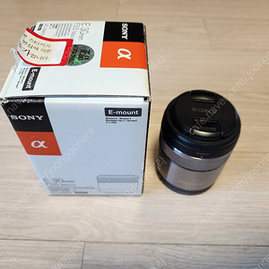 소니 정품 sel30m35 E 30mm f3.5 macro 30마크로 렌즈, sel50f18 E 50mm f1.8 oss 50.8 쩜팔렌즈 판매합니다.
