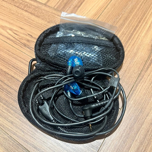 shure se215 이어폰 (신품동급)