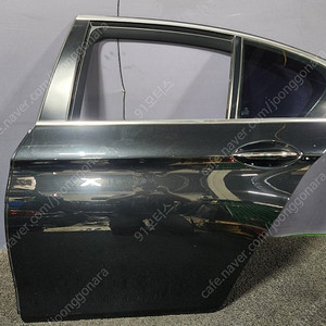 BMW F10 5시리즈 후기형 운전석 리어도어/운전석 2열문짝 팝니다