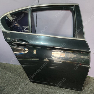 BMW F10 5시리즈 후기형 조수석 리어도어/조수석 2열문짝 팝니다