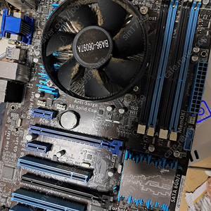 asus p8h77-v보드 와 i7 3770cpu팝니다