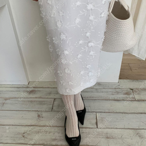 (L)샵 오레 와일드 플라워 스커트 화이트 shopaulait WILD FLOWER SKIRT