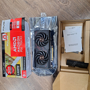 SAPPHIRE 라데온 RX 7600 PULSE OC D6 8GB 그래픽카드 판매합니다.