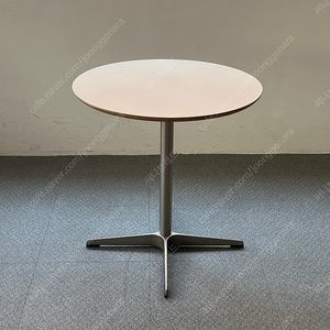 카페 원형 테이블 지름 700