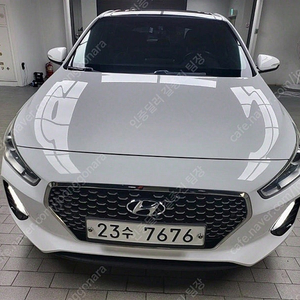 현대 i30 중고 i30 흰색 2017년식 1.6 터보 스포츠 프리미엄 중고차카페