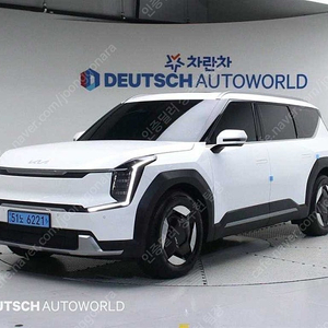 기아 EV9 중고차 EV9 중고 흰색 2024년식 12,875km 4WD 에어 중고자동차할부