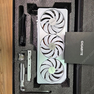 RTX 4090 기가바이트 에어로 aero 화이트 (24.12 구매)