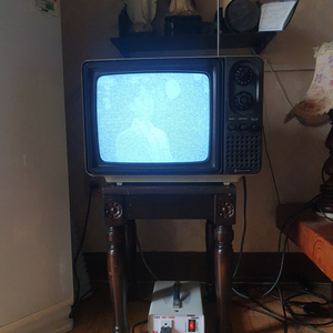 골드스타 흑배TV 브라운관 TV 옛날TV 팝니다