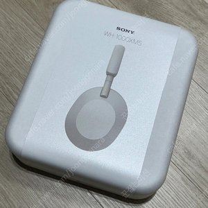 소니 헤드폰 WH-1000XM5 새제품