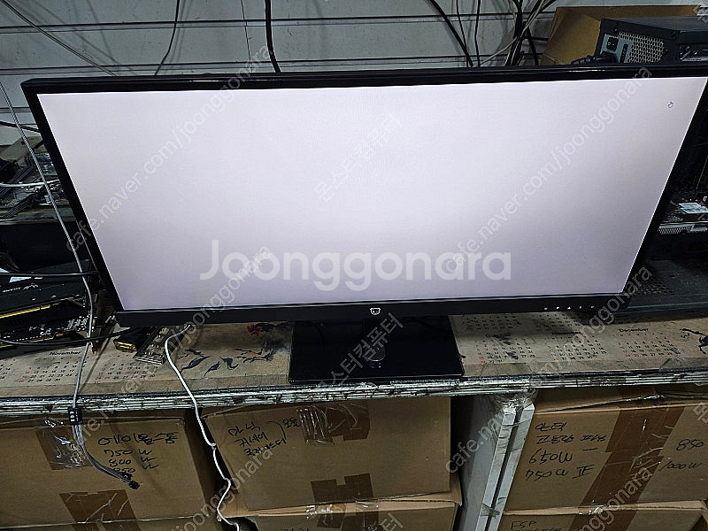 크로스오버 29인치 와이드모니터 저렴하게 팝니다.--1