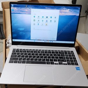 삼성 갤럭시북2 NT550XEZ