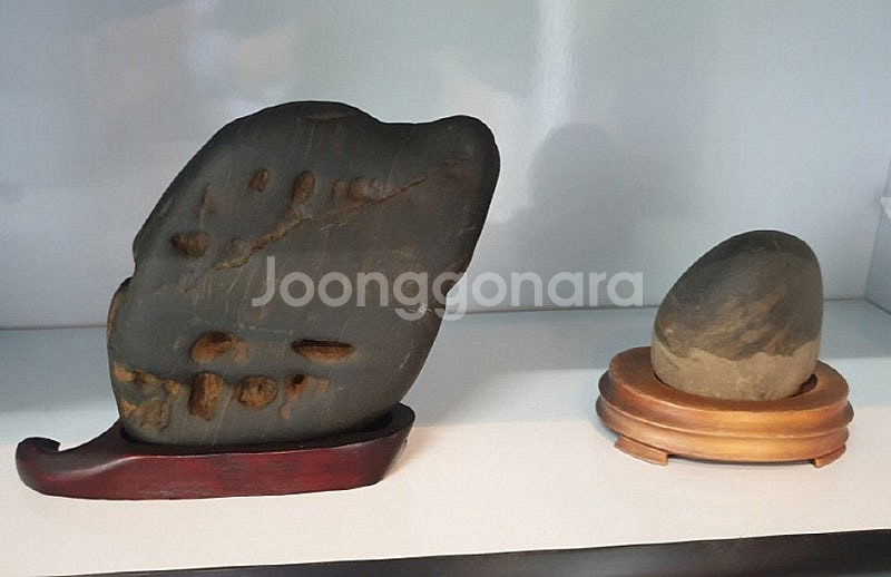 수석수집품 (수석진열장 포함)--8