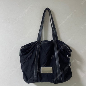 마뗑킴 나일론 플레이트 뉴 쇼퍼백 블랙