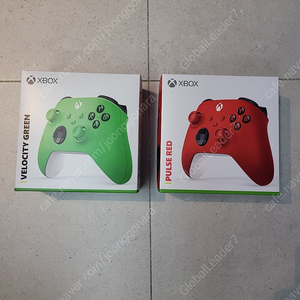 XBOX 4세대 무선 컨트롤러 미개봉 새제품 2개 팝니다.
