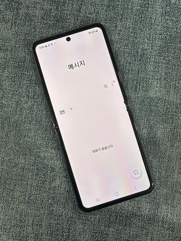 갤럭시Z플립2 256G 그레이 무잔상 상태좋은 가성비 단말기 7만원 판매해요 이미지