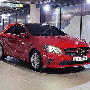 벤츠 A클래스 중고차 벤츠 중고차 수입중고차 빨간색 2016년식 52,832km A200 수원중고차