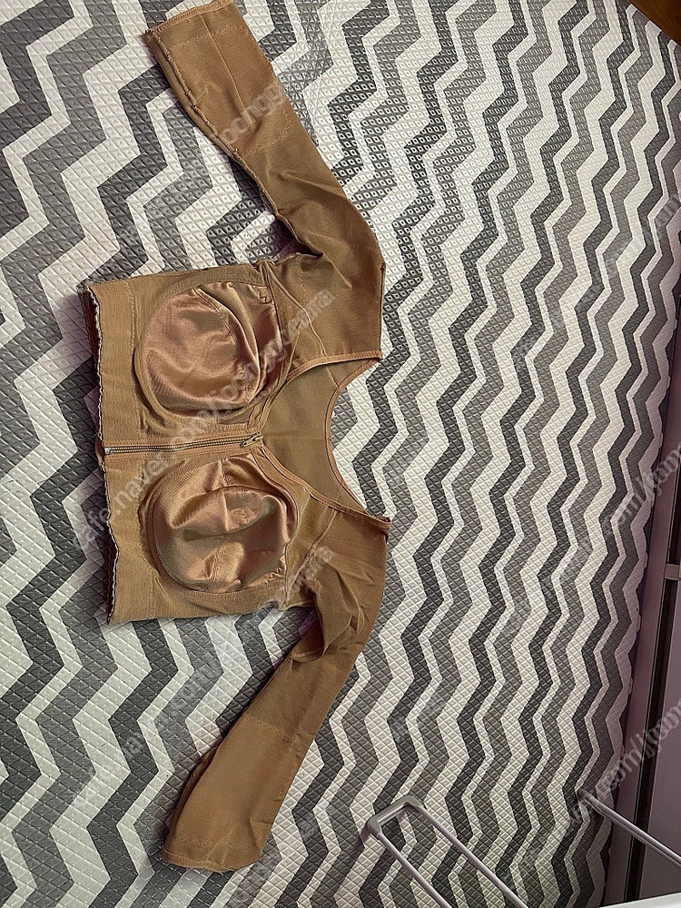 지흡 압박복(팔뚝 지방흡입, 허벅지 지방흡입) 팔아요--3