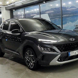 회색 현대 코나 중고 더뉴 코나 하이브리드 인스퍼레이션 중고차구매 중고리스추천 42,817 km