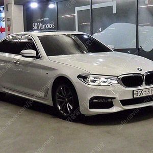 BMW 5시리즈 중고 BMW 520D 중고 5시리즈 중고차 할부 흰색 2018년식 520d xDrive M 스포츠 플러스 중고차판매