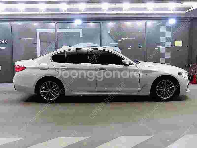 BMW 5시리즈 중고 BMW 520D 중고 5시리즈 중...--4