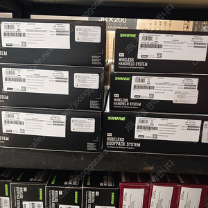 슈어 무선마이크 SVX24/PG28,SVX14/PGA31,BLX24/BETA58,BLX24/PG58,BLX1288/PGA31,SLXD24/BETA87A 판매합니다