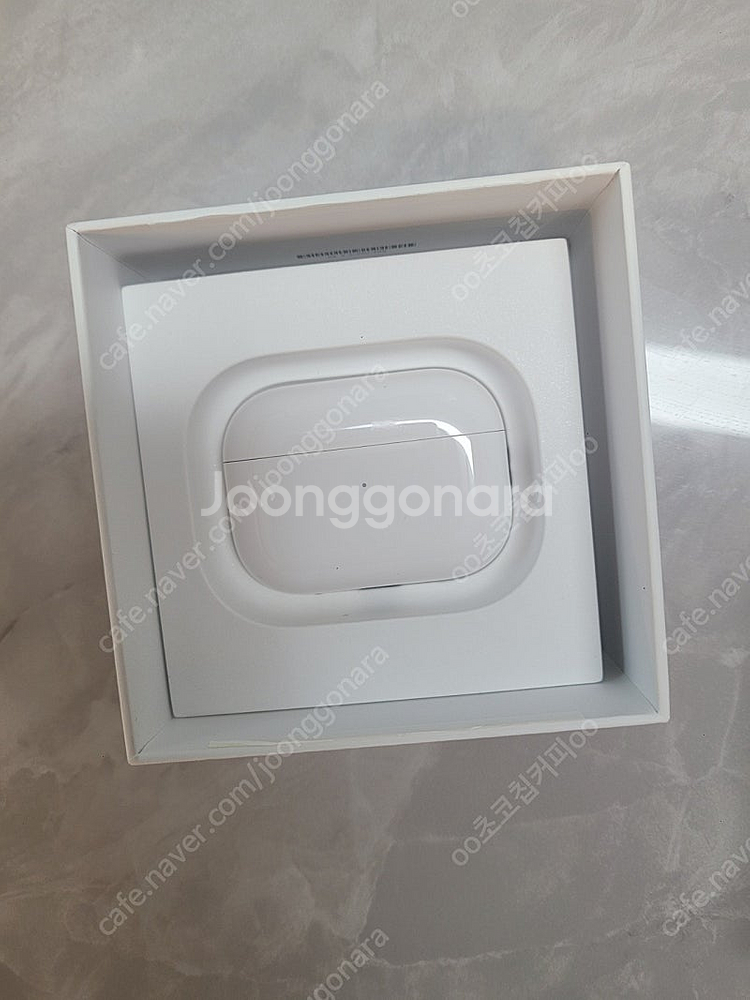 상태 완전 좋은 에어팟 프로 2세대 판매해요!--3