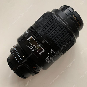 니콘 AF MICRO 105mm f 2.8 (내부 곰팡이 클리닝 필요)