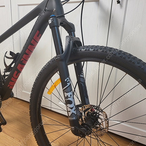 인세인 로그 9.0 폭스샥 풀 XT 카본 mtb