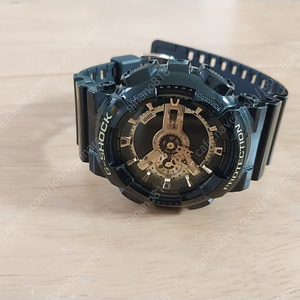 지샥 GA-110GB-1A 블랙골드 시계 택배비포함 입니다