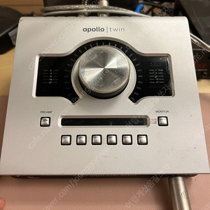 UAD Apollo Twin USB 판매 (윈도우용) 합니다