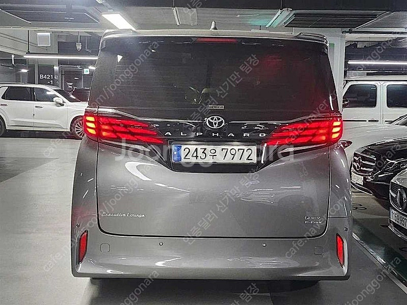 회색 토요타 알파드 중고 2.5 HEV AWD 중고차리...--9