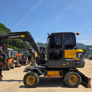 중고굴삭기 볼보 EW60EP 2022년식 회전링크, 코끼리집게 장착, 경북 고령소재 010-3563-6002