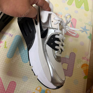 나이키 에어맥스 판매합니다 여성용 240 새상품