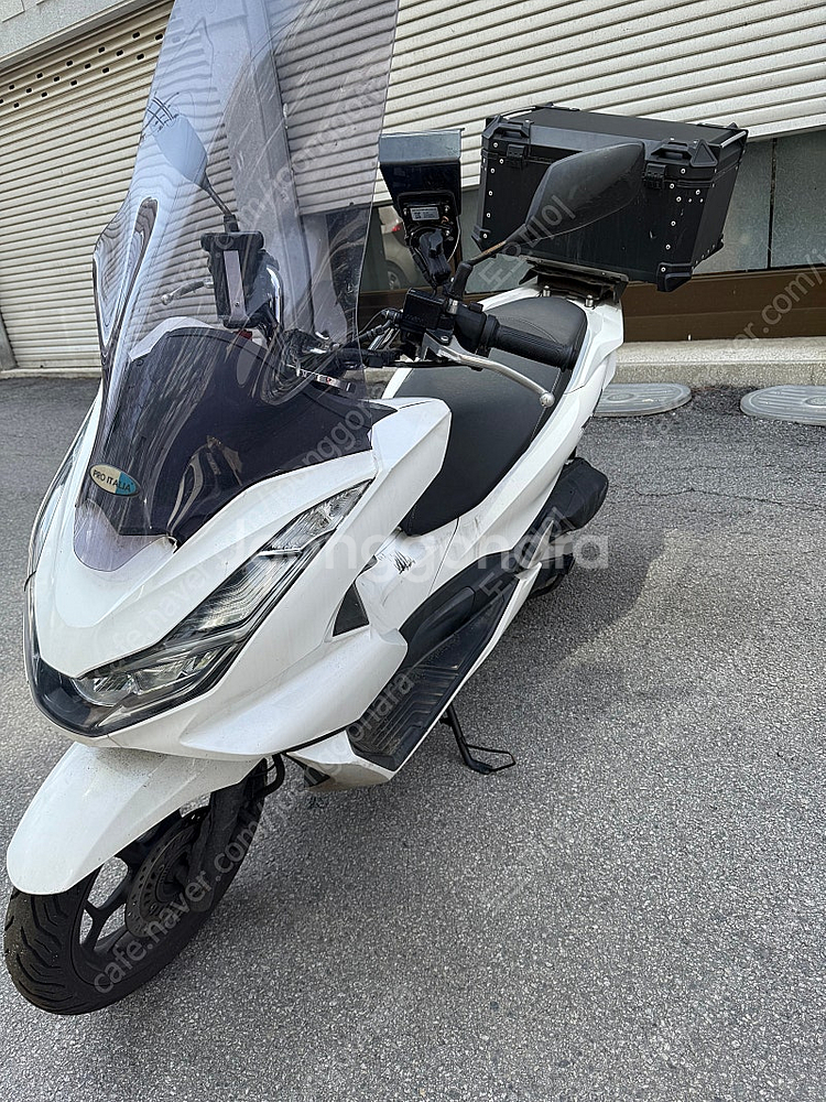 [의정부]Pcx125 화이트 21년식 24000키로 판매합니다 배달셋팅--2