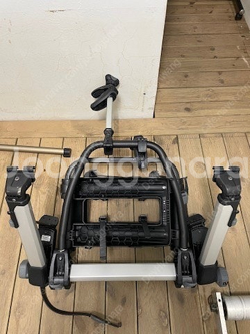 툴레 993 트렁크용 자전거 캐리어 55만원--1