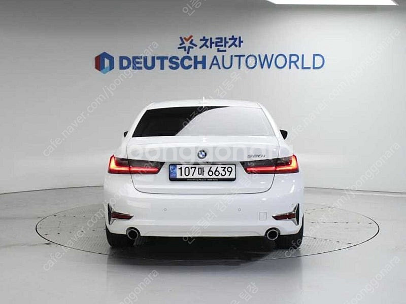71,907 km BMW 3시리즈 중고 320i 럭셔리 이노베이션팩 수입중고차 즉시출고 흰색--9