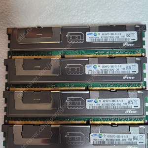 삼성전자 DDR3 4GB PC3-10600U 4개